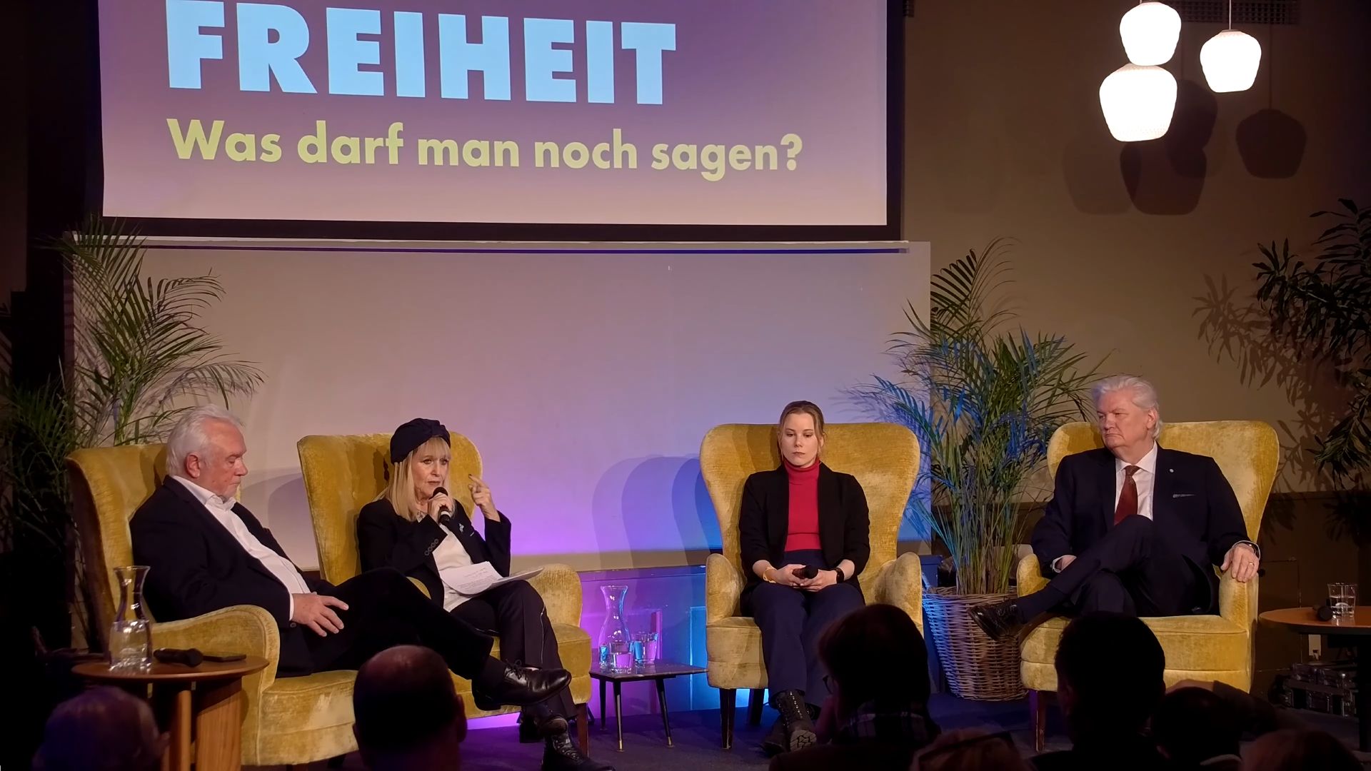 Telycam Explore PTZ Cameras Enhance Quality of Panel Discussion Coverage at Munich